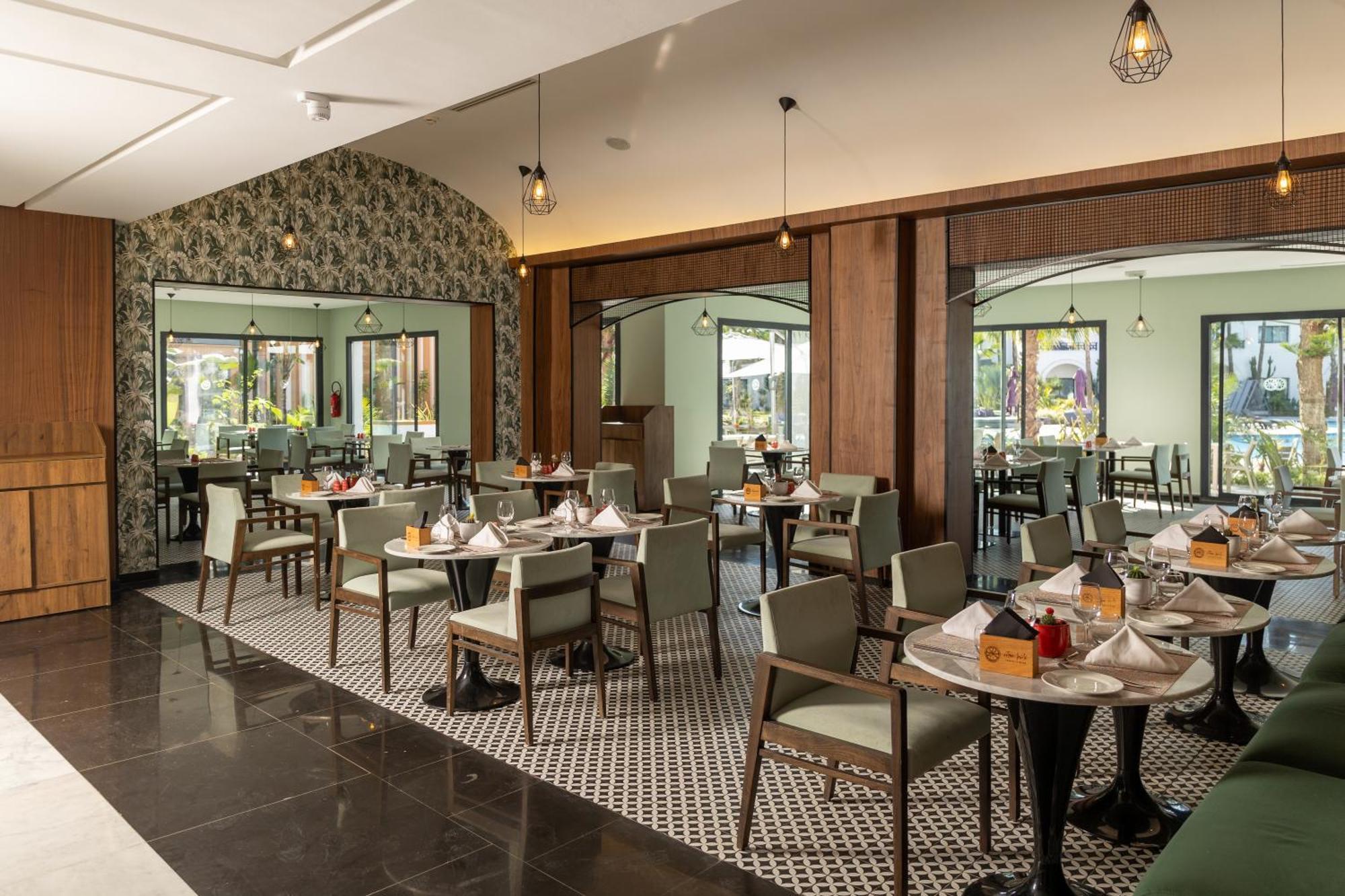 プルマン マガザン ロイヤル ゴルフ＆ スパ ホテル アル・ジャディーダ エクステリア 写真 The restaurant