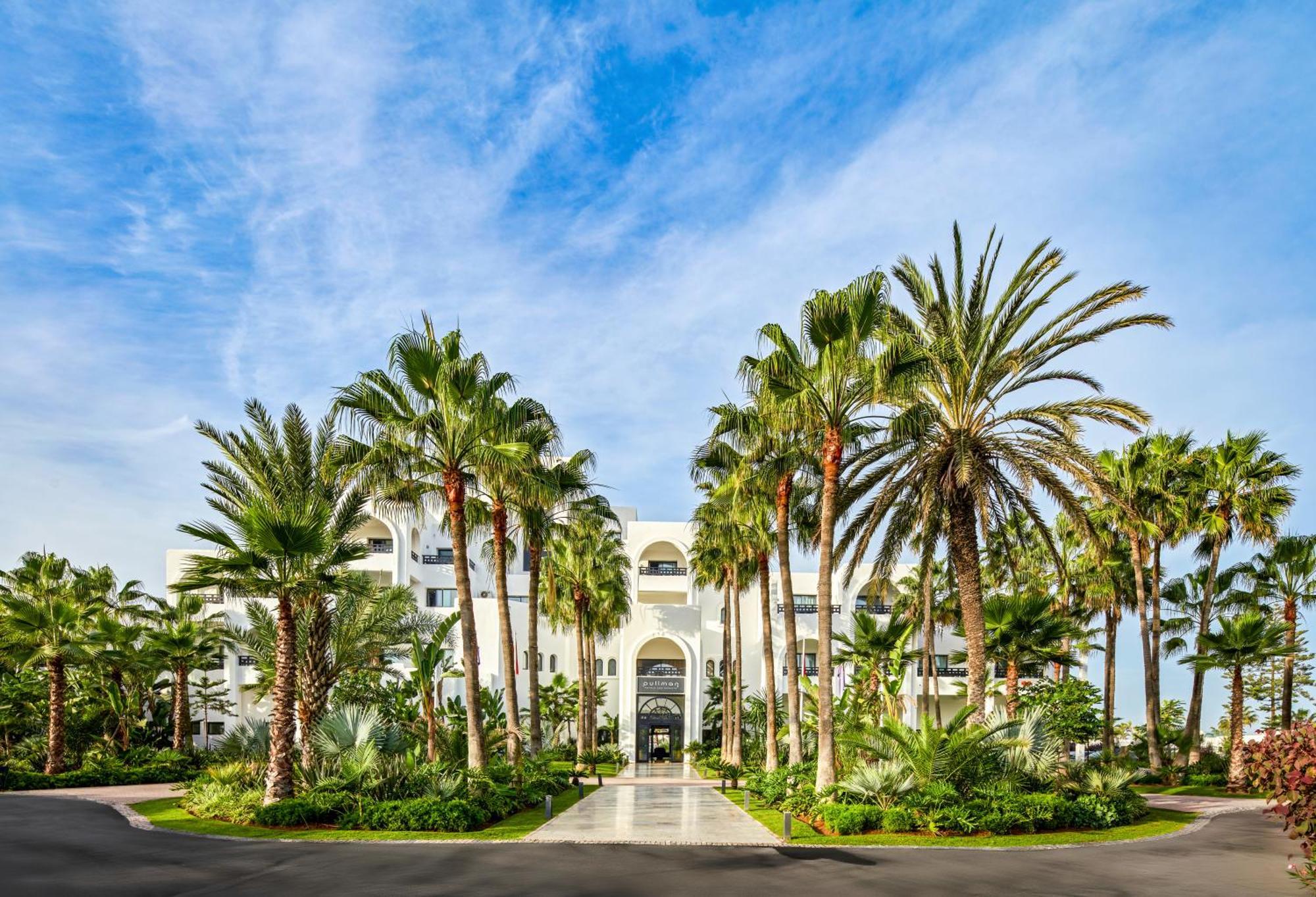 プルマン マガザン ロイヤル ゴルフ＆ スパ ホテル アル・ジャディーダ エクステリア 写真 The Royal Mirage Hotel