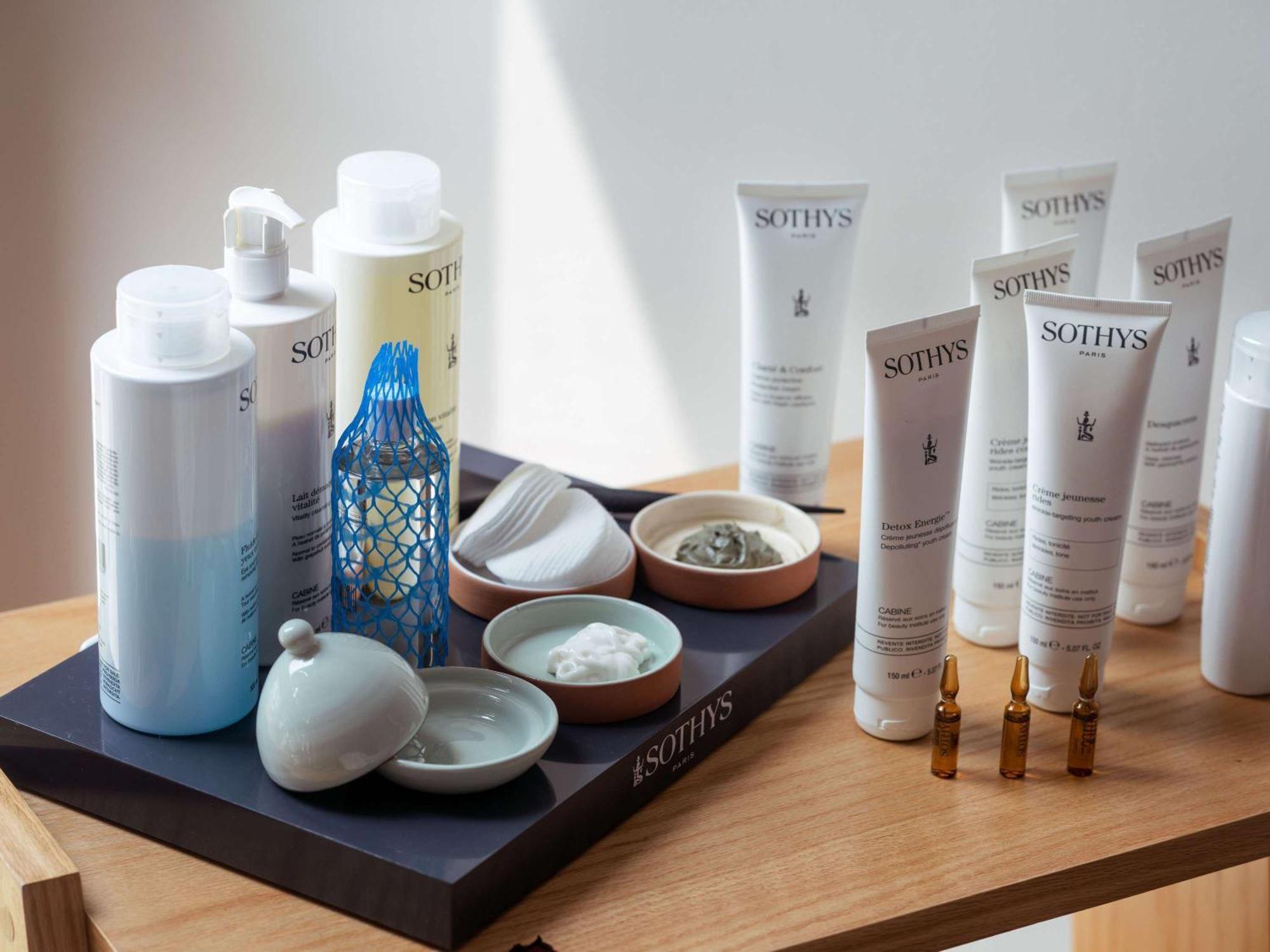 プルマン マガザン ロイヤル ゴルフ＆ スパ ホテル アル・ジャディーダ エクステリア 写真 Products from the Swiss spa brand, Sothys