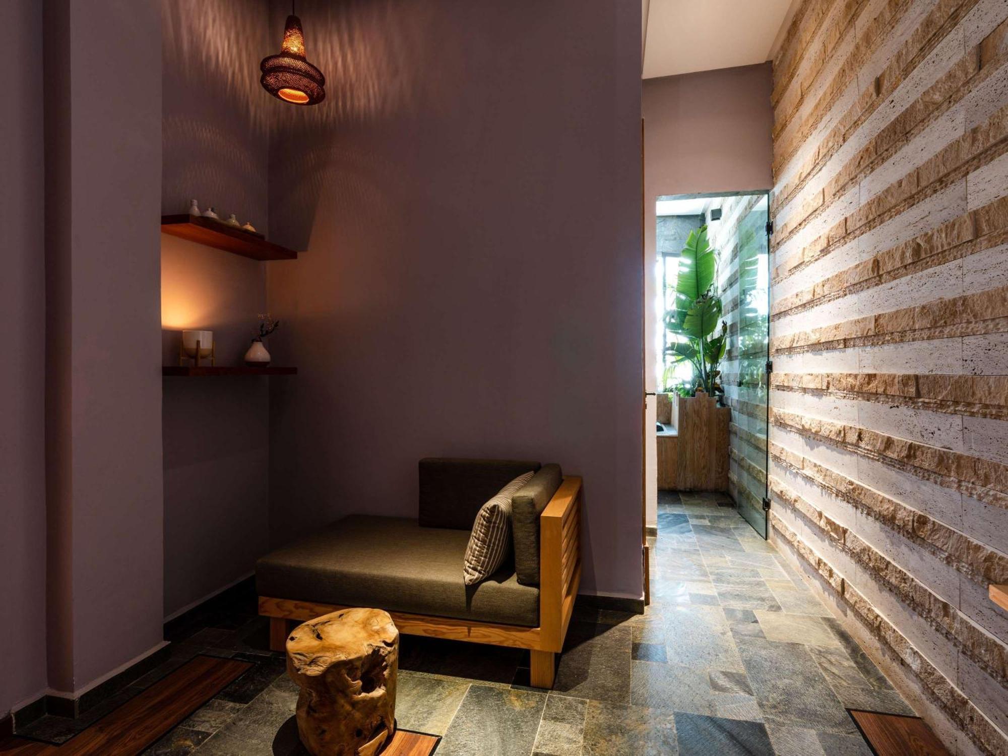 プルマン マガザン ロイヤル ゴルフ＆ スパ ホテル アル・ジャディーダ エクステリア 写真 The interior of the spa
